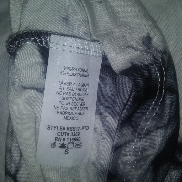 Black/white tie dye sleeveless top - Picture 3 of 6